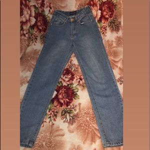 Mom jeans